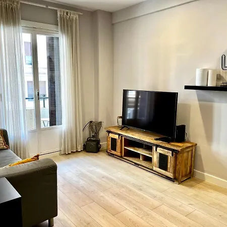 Cabernet Sauvignon Apartment. Surf Apartment San Sebastian