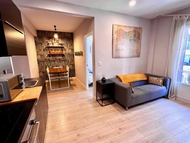 Cabernet Sauvignon Apartment. Surf * サン・セバスティアン